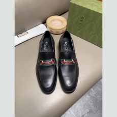 Gucci Leather Shoes